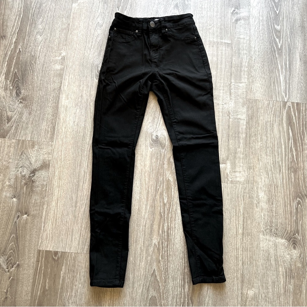 YMI Women’s Black Skinny Black Pants Size Medium